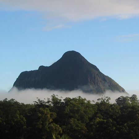 Glass On Glasshouse Glass House Mountains Dış mekan fotoğraf