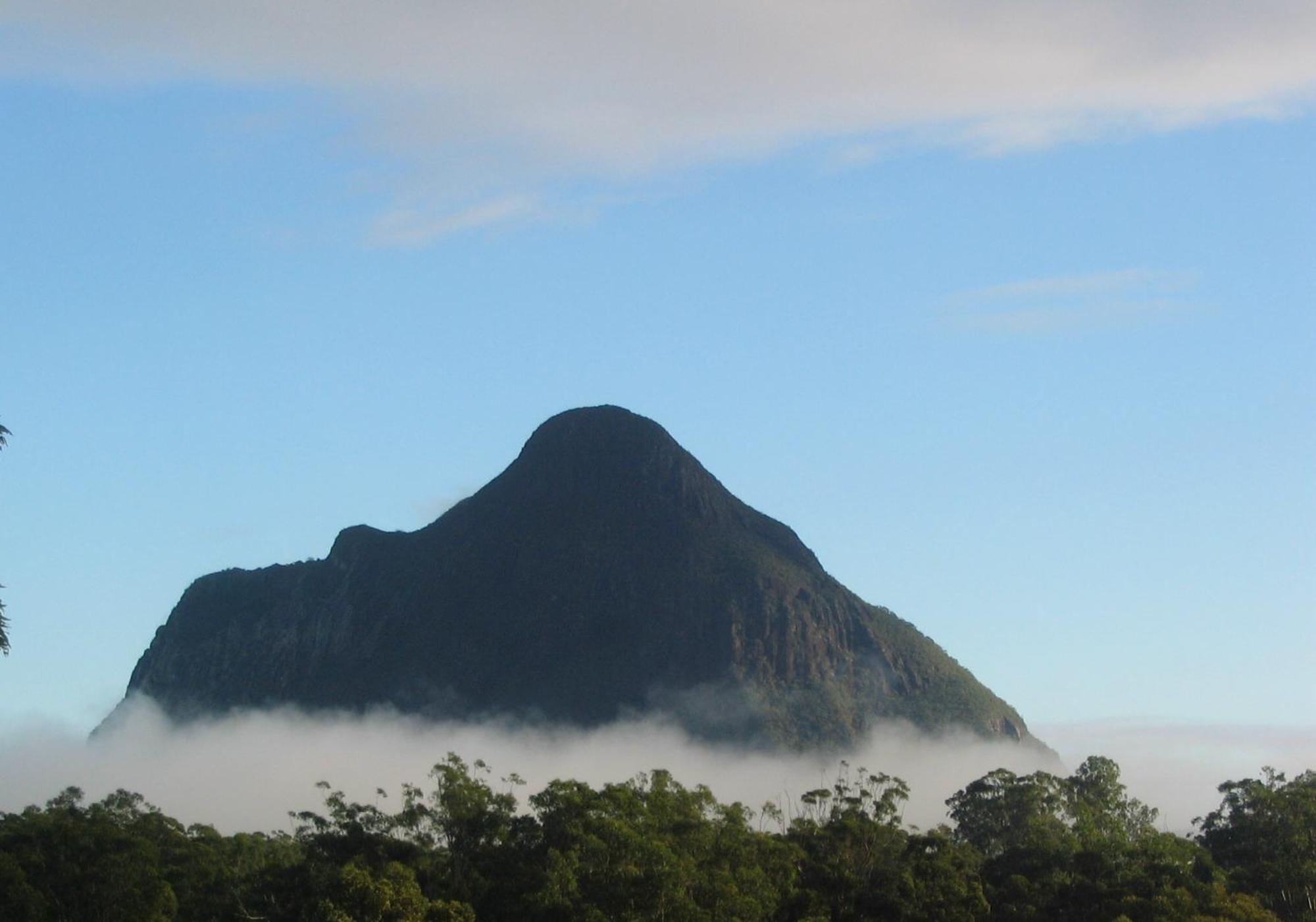 Glass On Glasshouse Glass House Mountains Dış mekan fotoğraf
