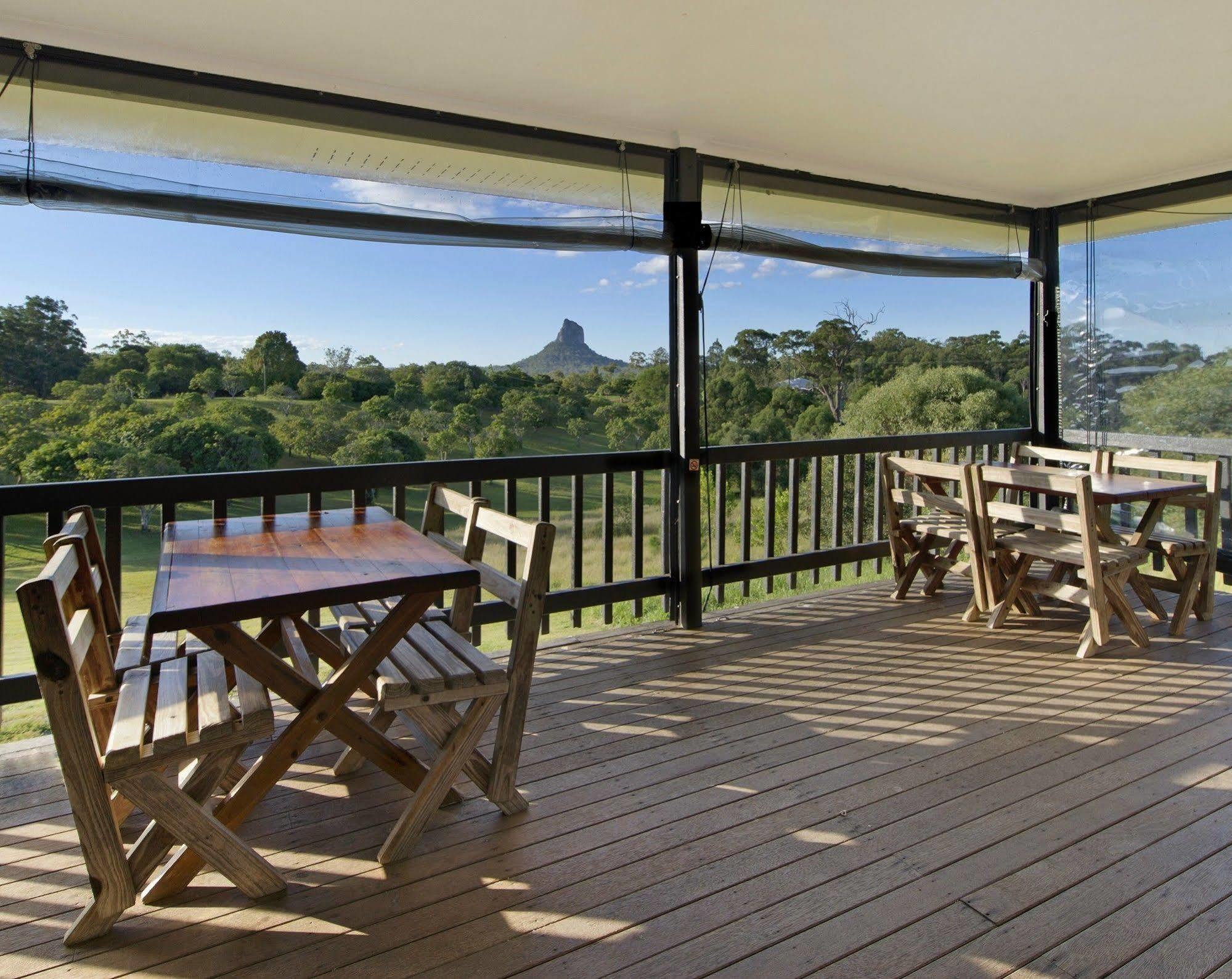 Glass On Glasshouse Glass House Mountains Dış mekan fotoğraf